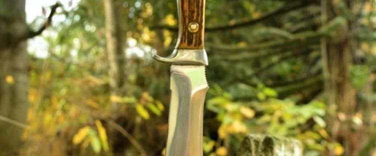 a cool survival knife